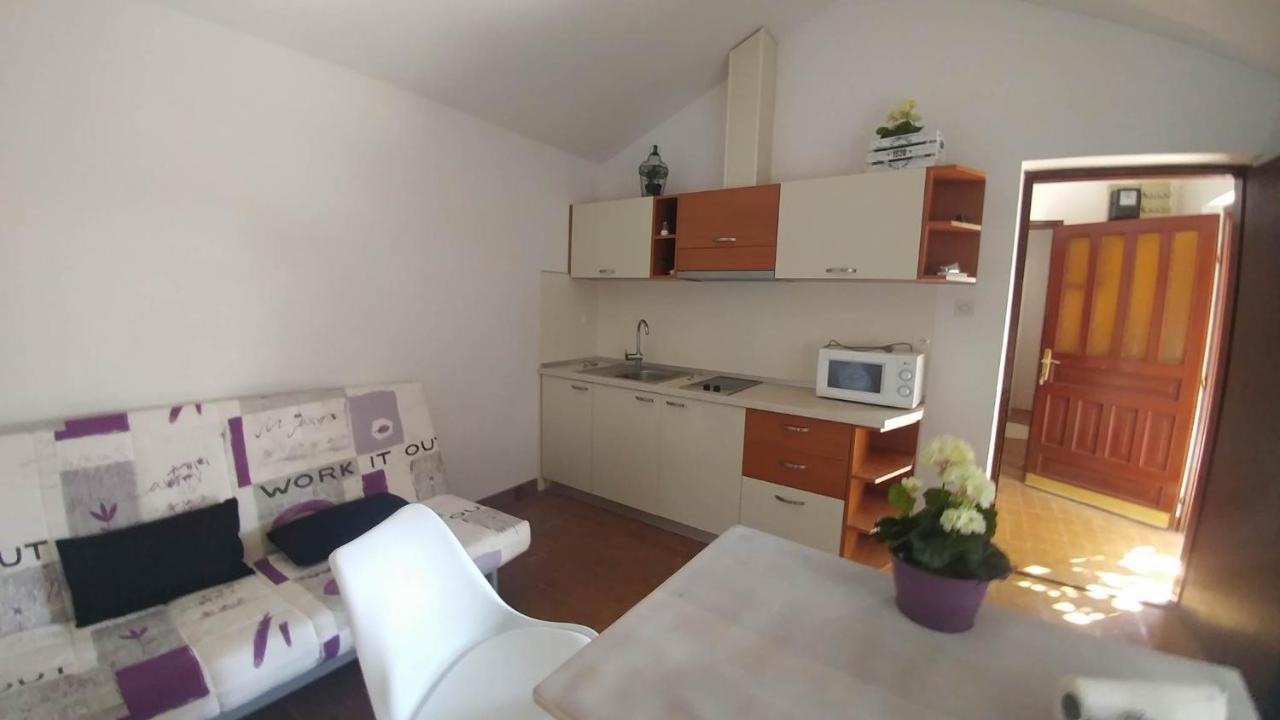 Apartments And Rooms Rogic スヴェティ・ペタル エクステリア 写真