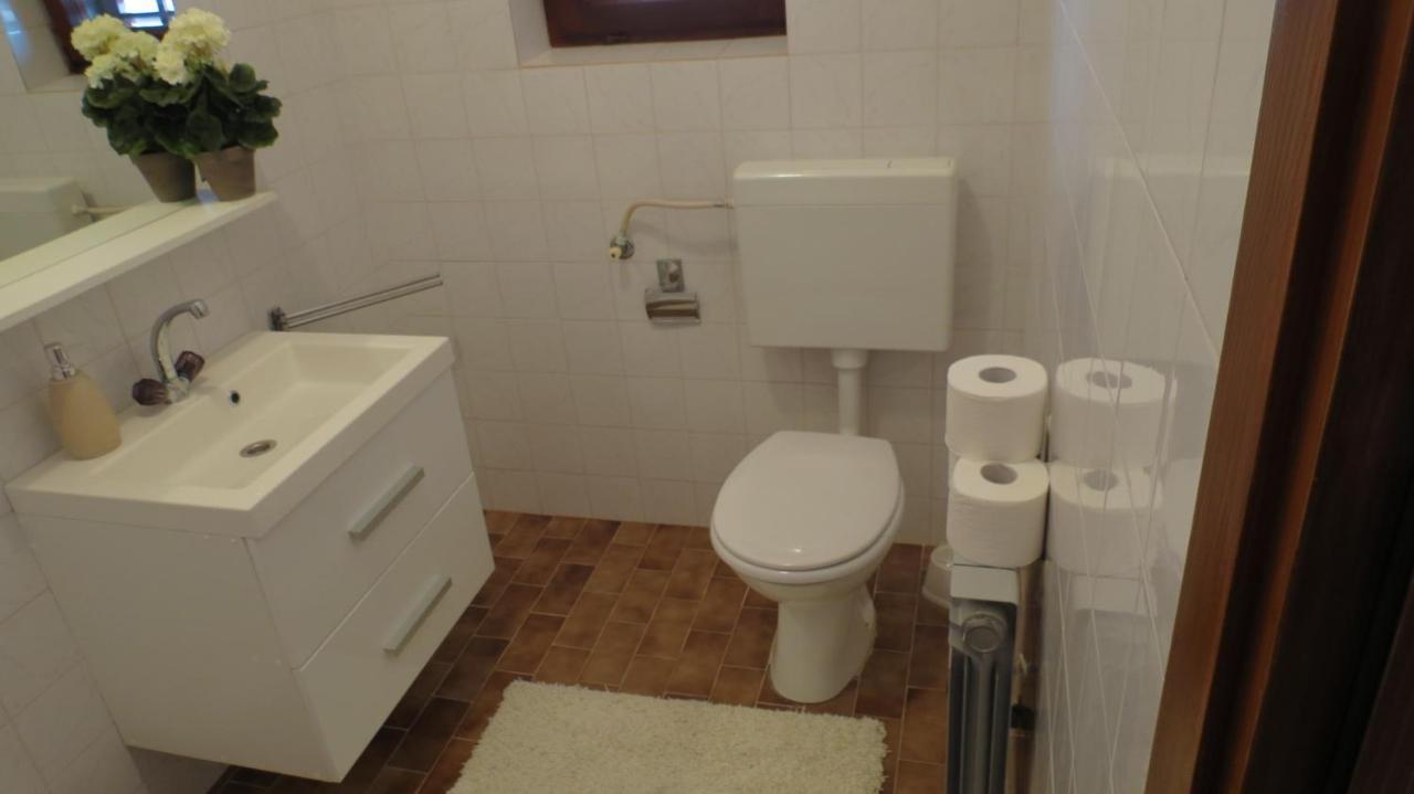 Apartments And Rooms Rogic スヴェティ・ペタル エクステリア 写真